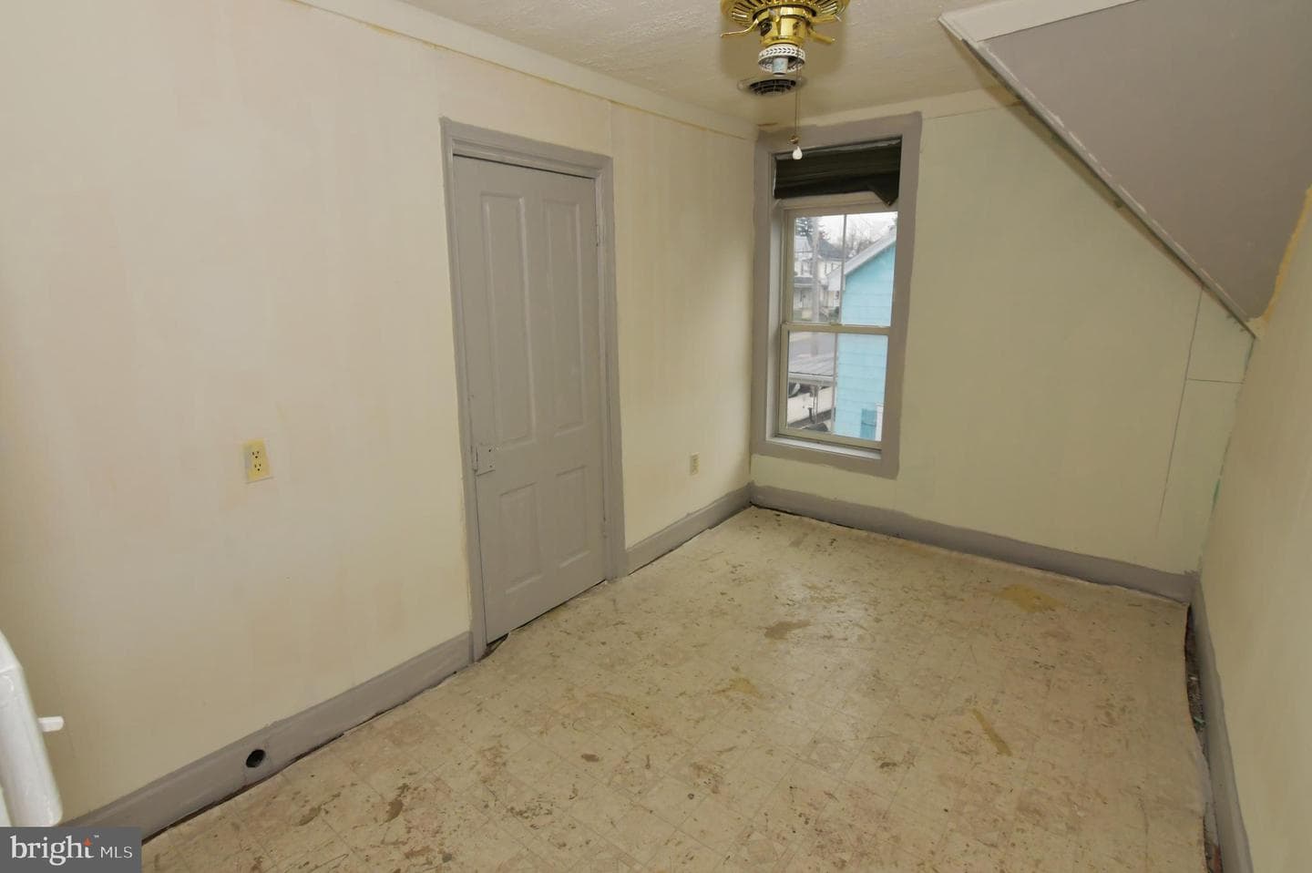 526 N High Street photo 13