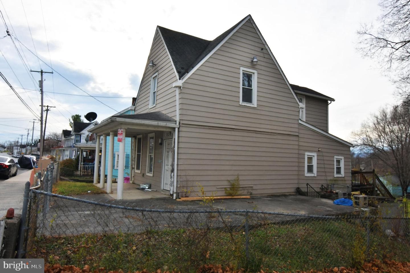 526 N High Street photo 2