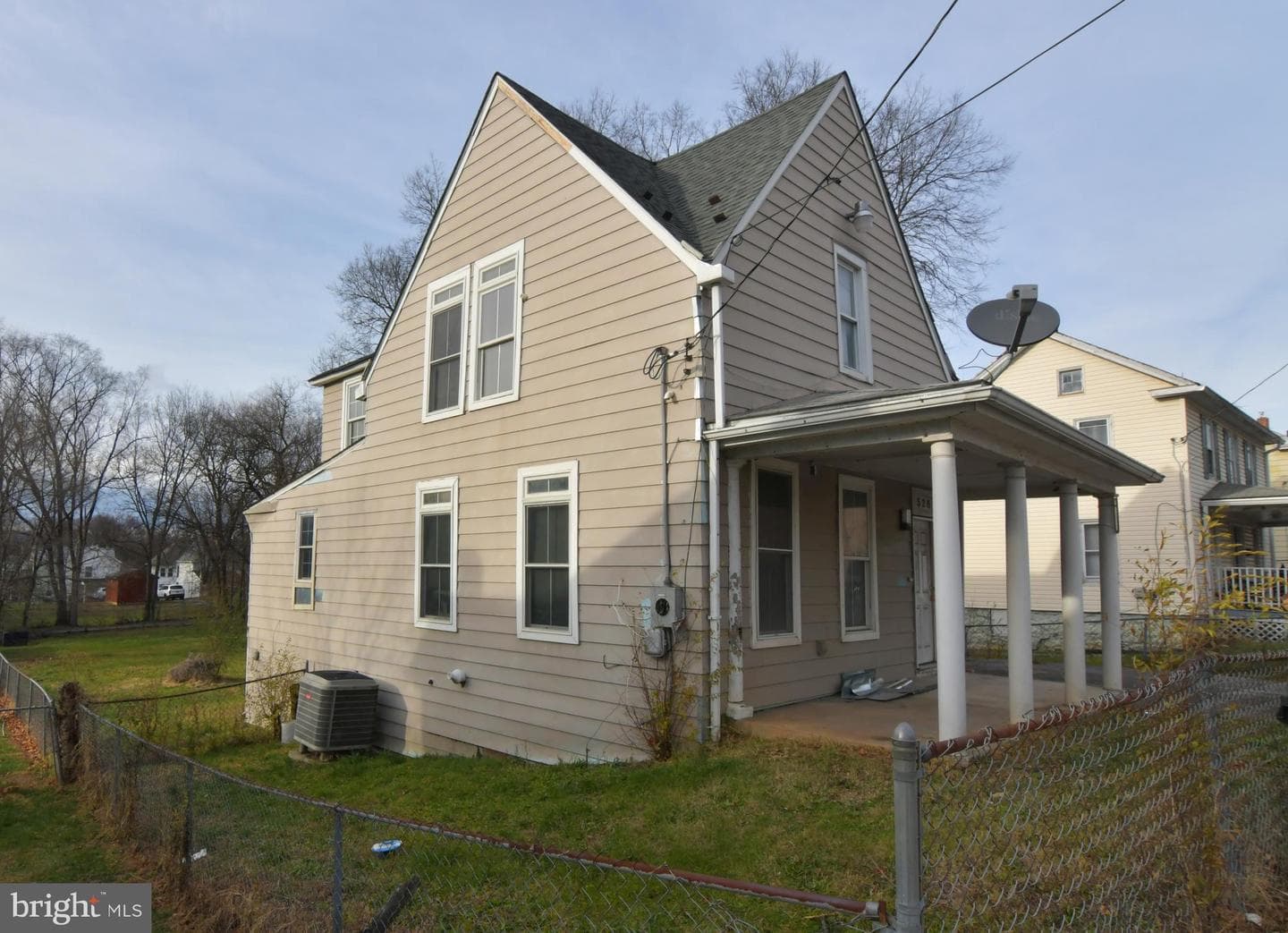 526 N High Street photo 3