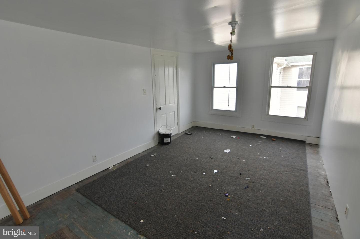 122 S High St photo 14