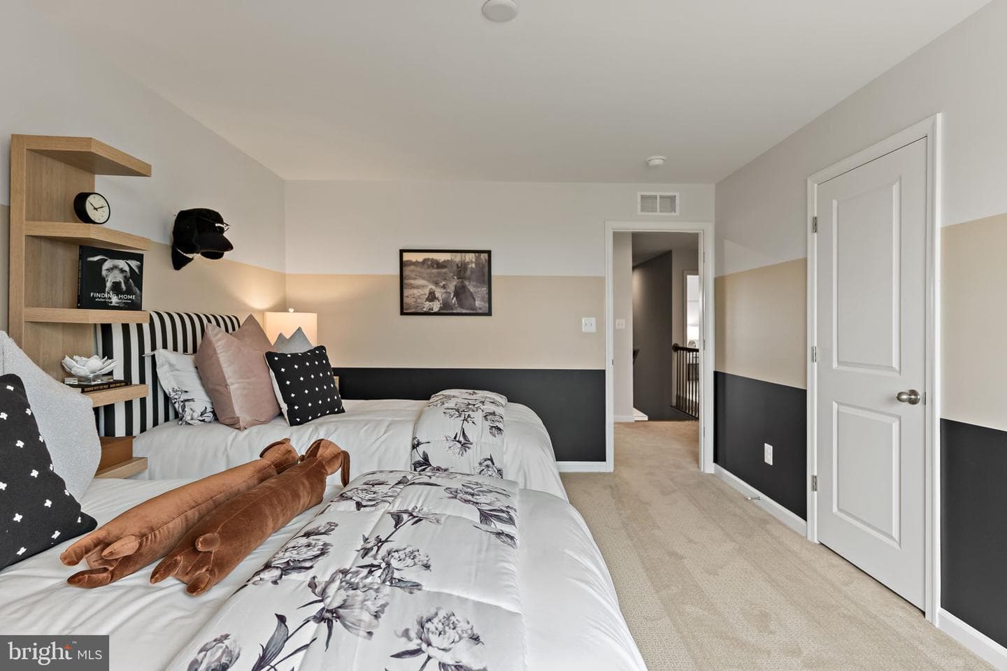 665 Outrigger Road photo 34