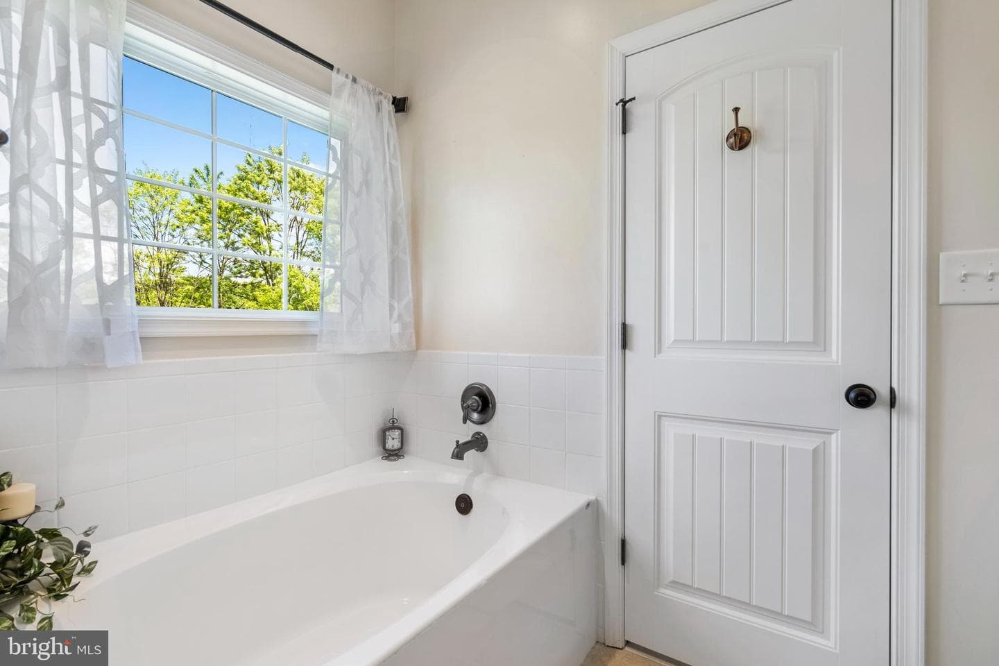 308 Conscription Way photo 20