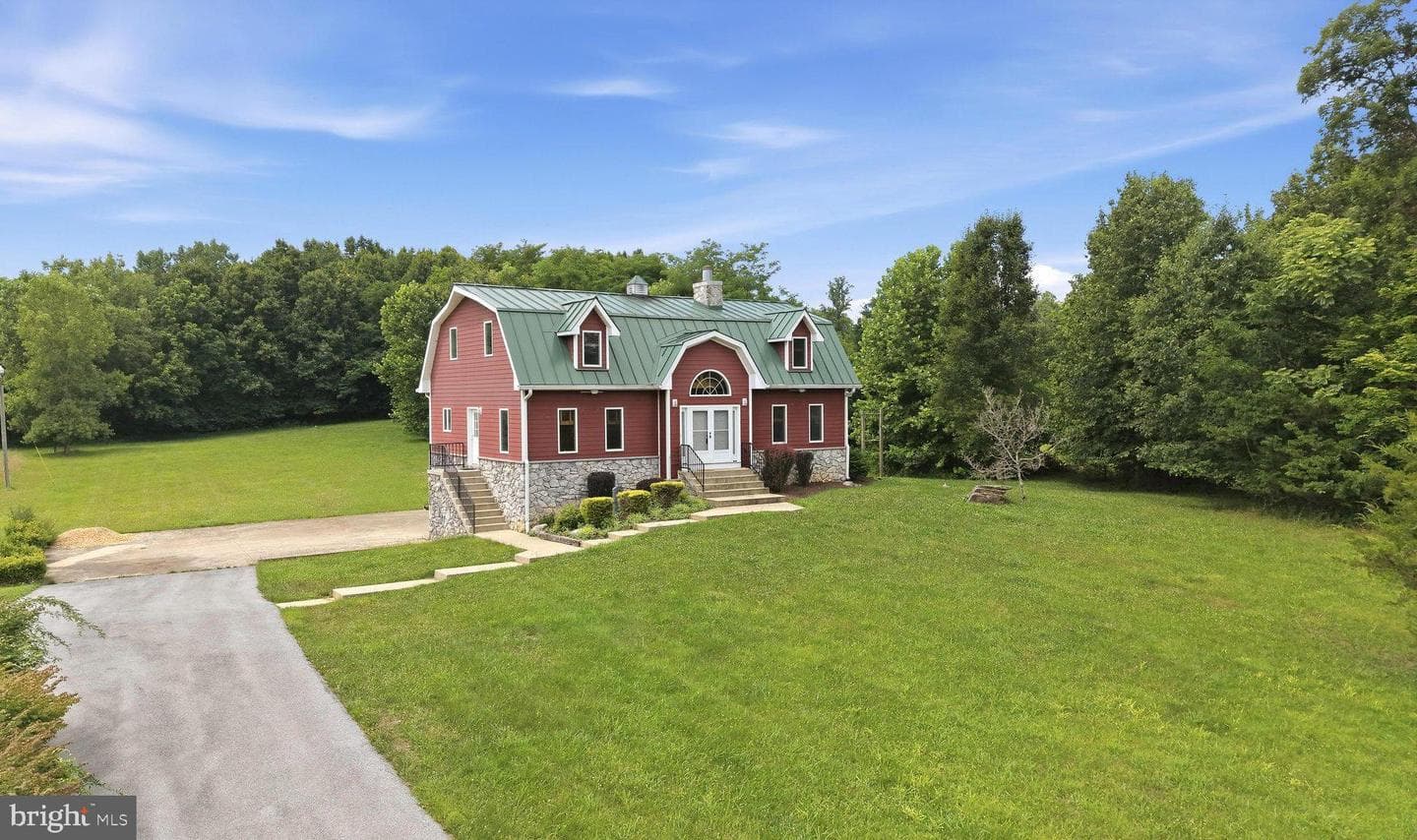 1654 Whitings Neck Road, Martinsburg