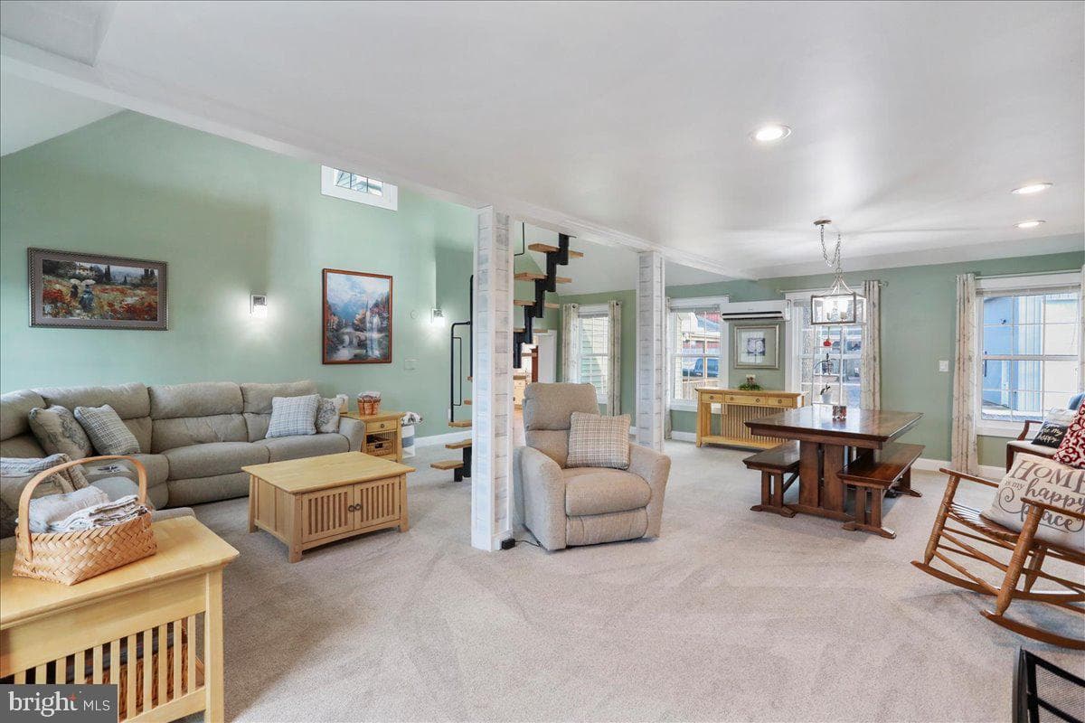 102 Basswood Drive photo 22