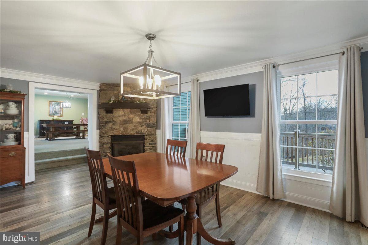 102 Basswood Drive photo 4
