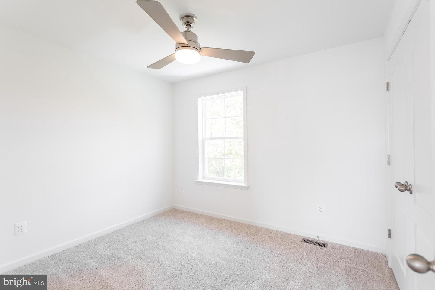 Tbb Outrigger Road #glenshaw Ii photo 17