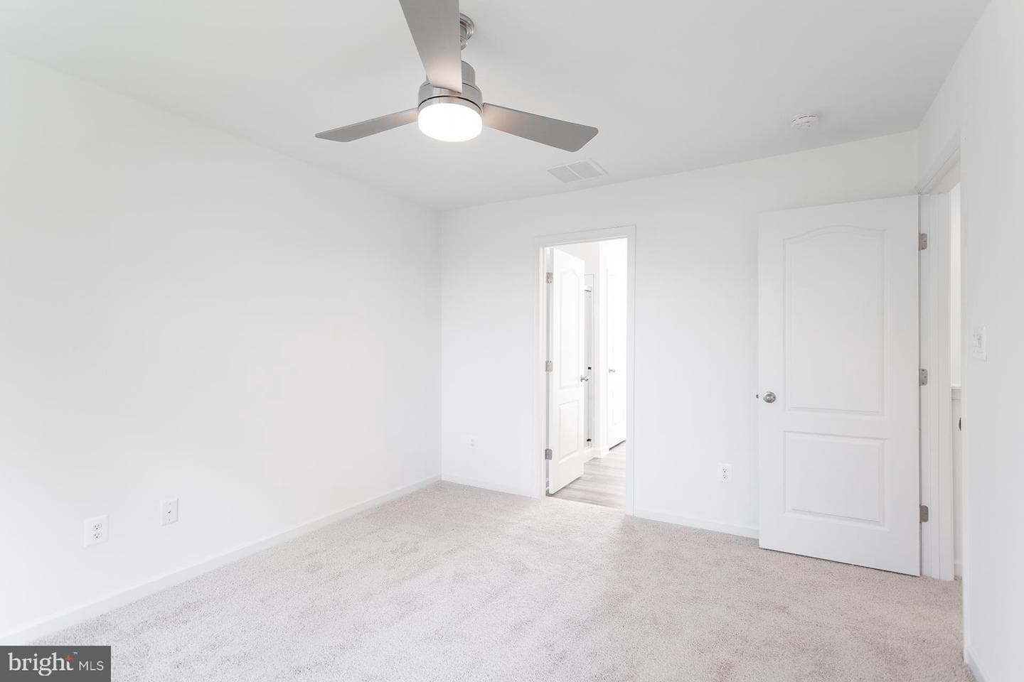 Tbb Outrigger Road #glenshaw Ii photo 22