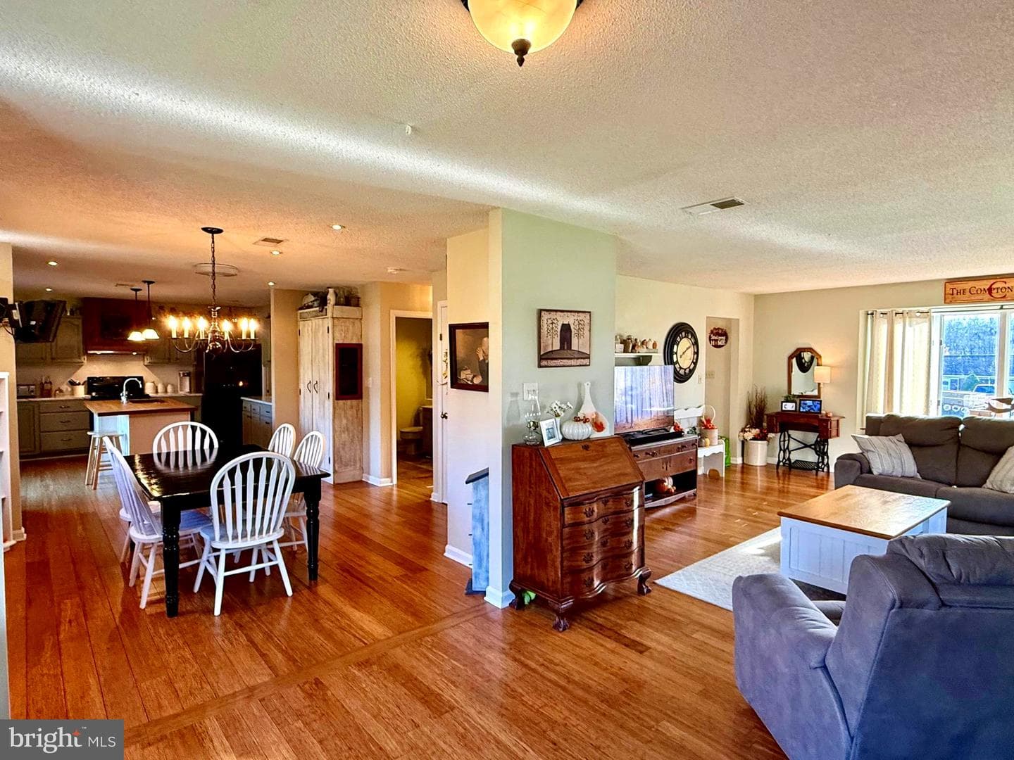 752 Panorama Drive photo 17