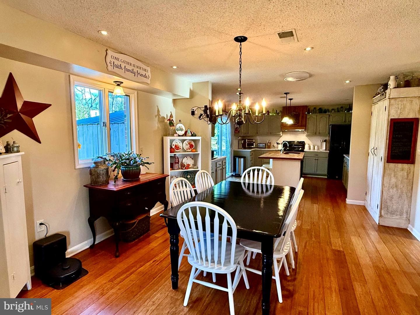 752 Panorama Drive photo 18
