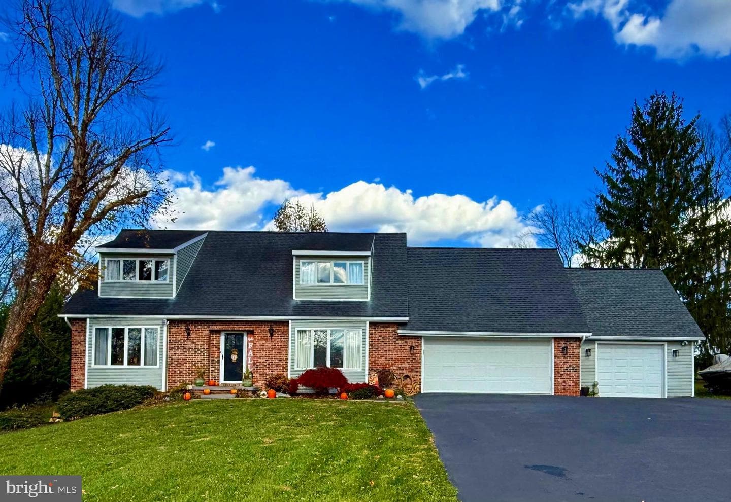 752 Panorama Drive photo 2