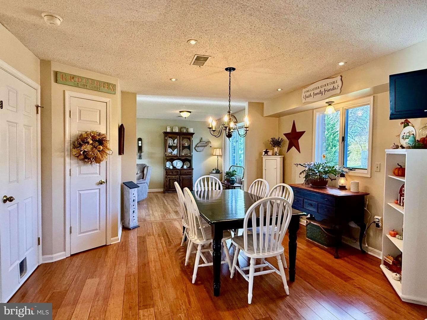 752 Panorama Drive photo 20