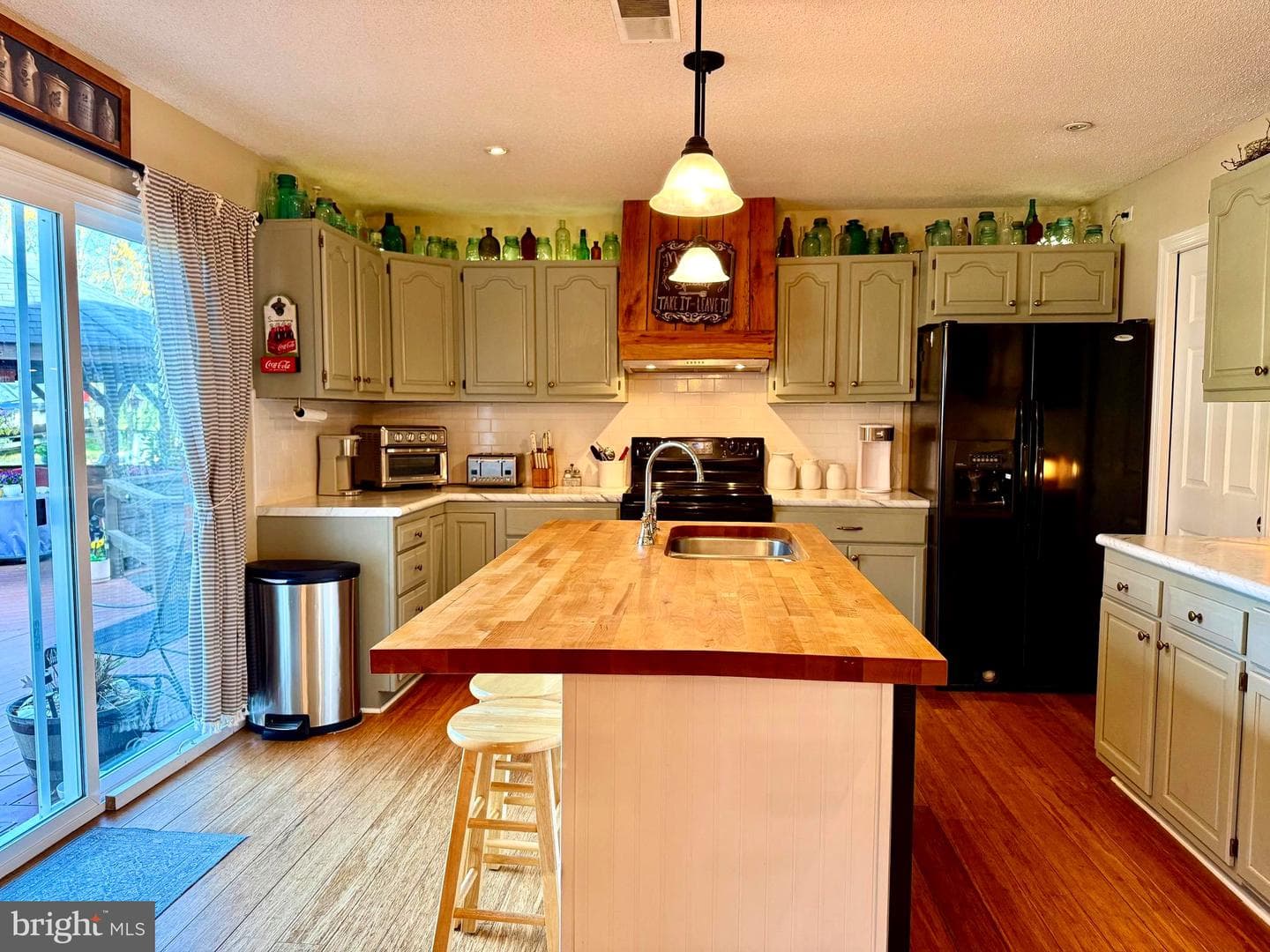 752 Panorama Drive photo 25