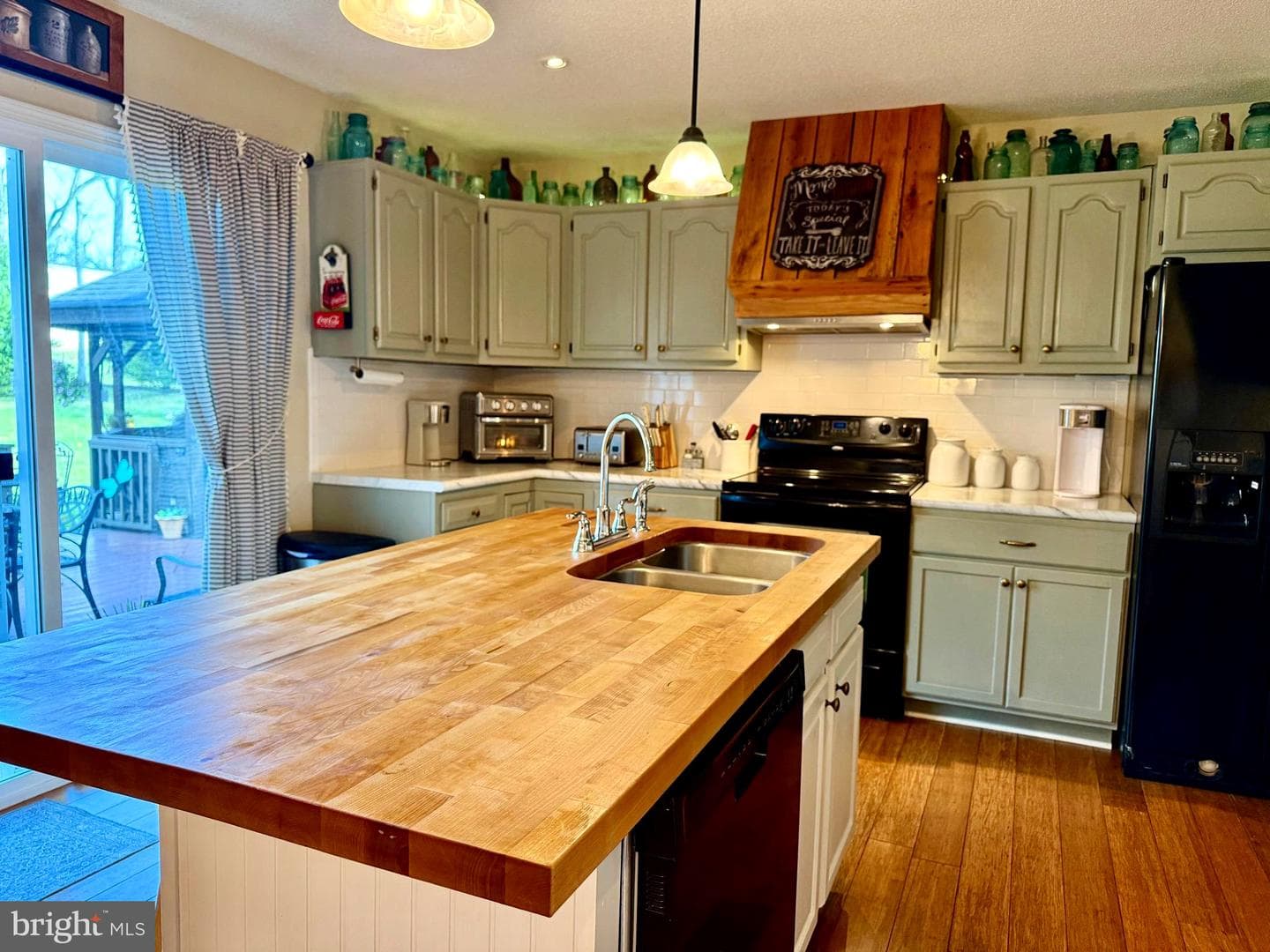 752 Panorama Drive photo 26