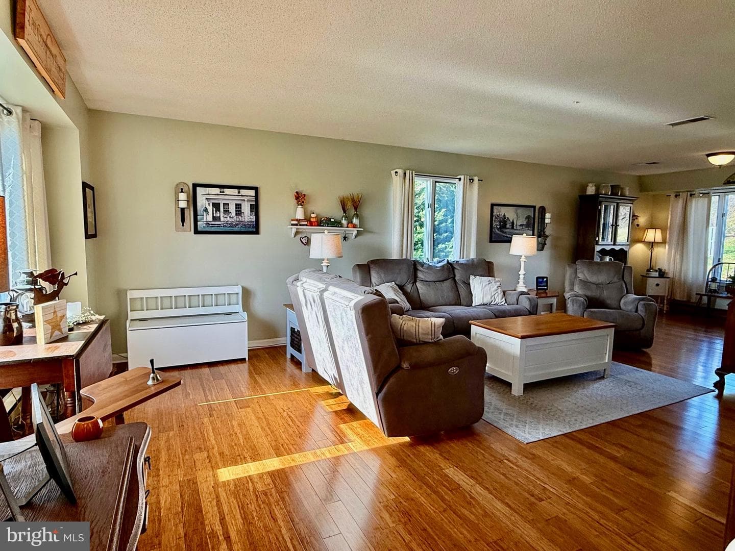 752 Panorama Drive photo 8