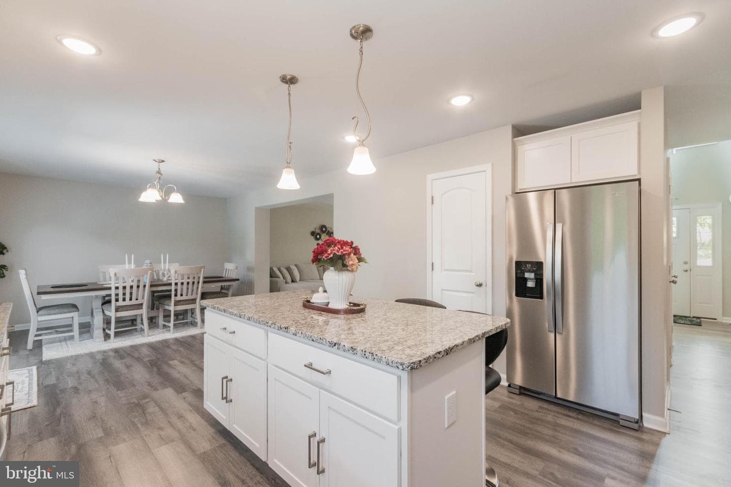 342 Europa Way photo 19