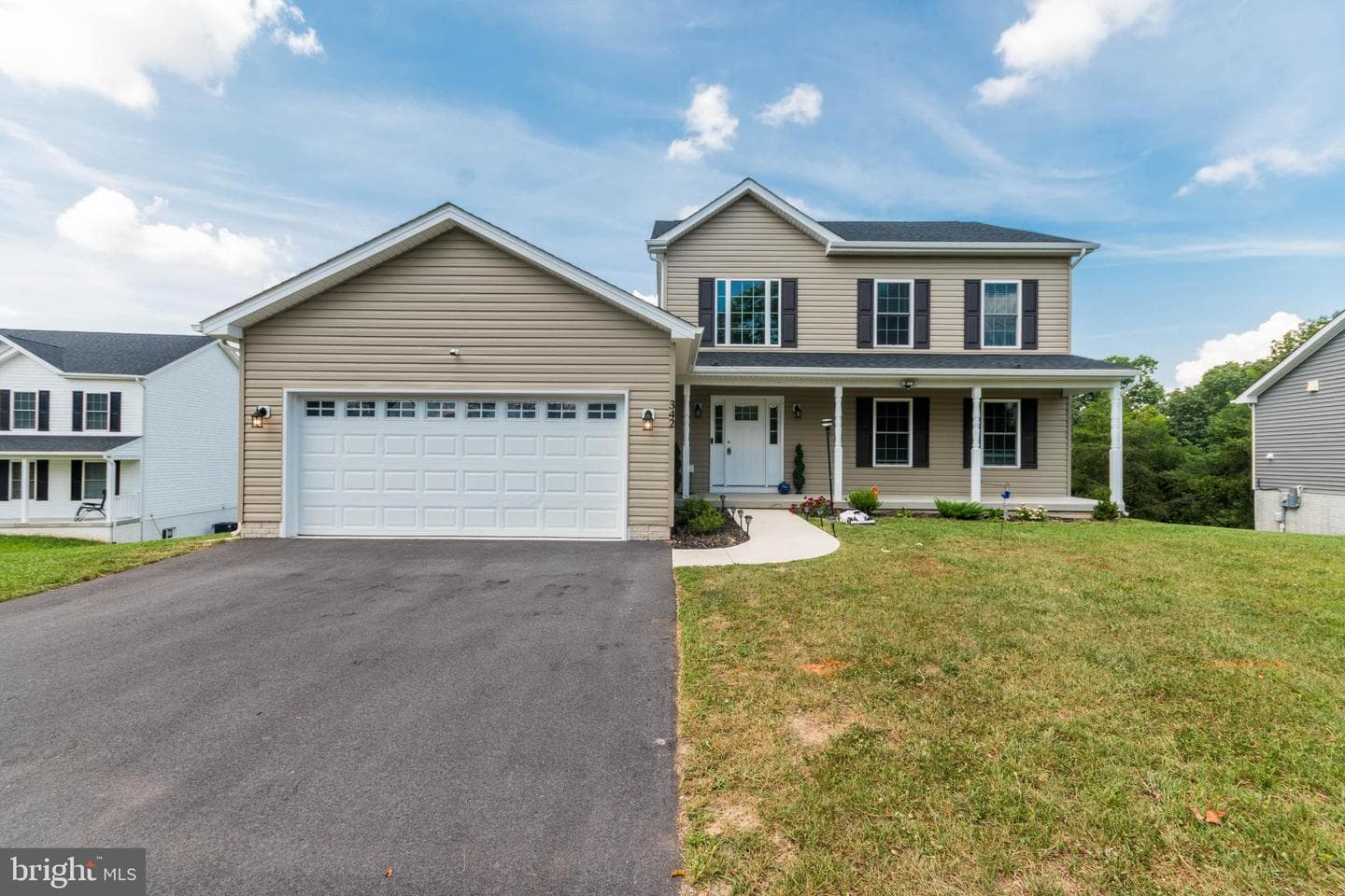 342 Europa Way photo 3