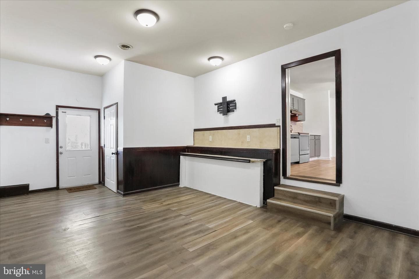 186 Talbott Avenue photo 12
