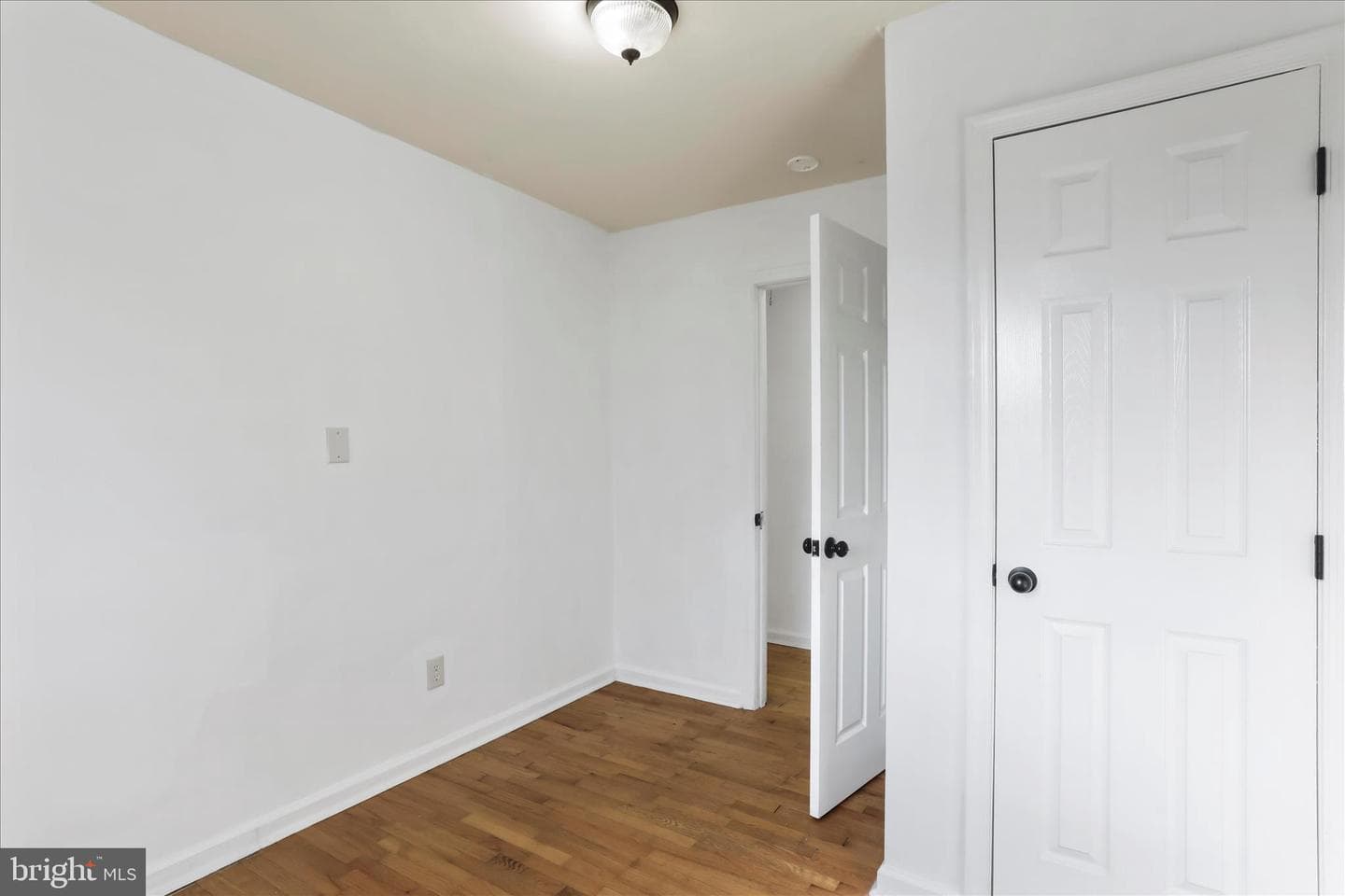 186 Talbott Avenue photo 16