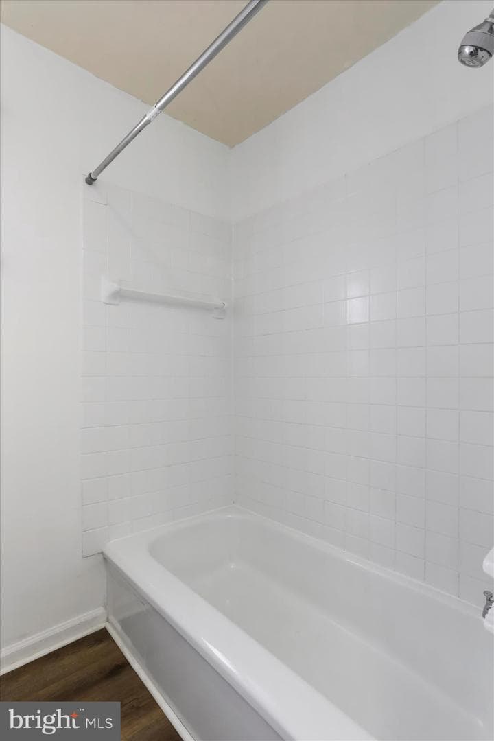 186 Talbott Avenue photo 23