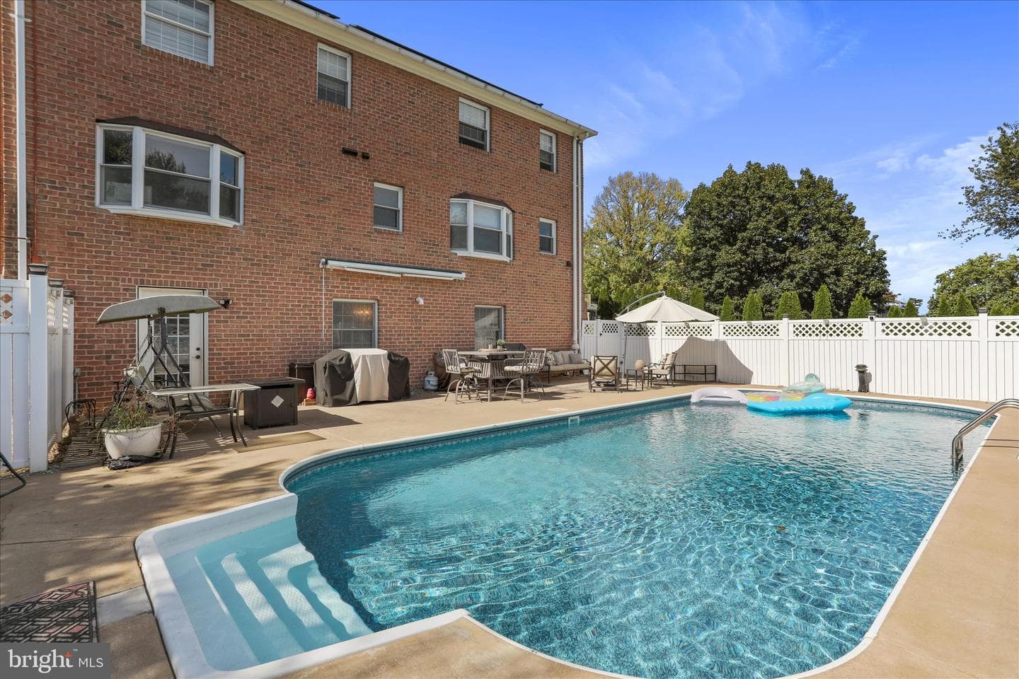 305 N Red Hill Road photo 4