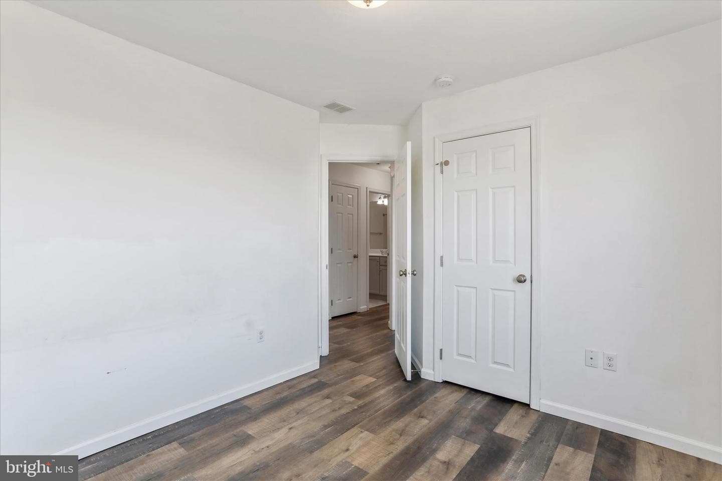 82 Bishop Avenue photo 19