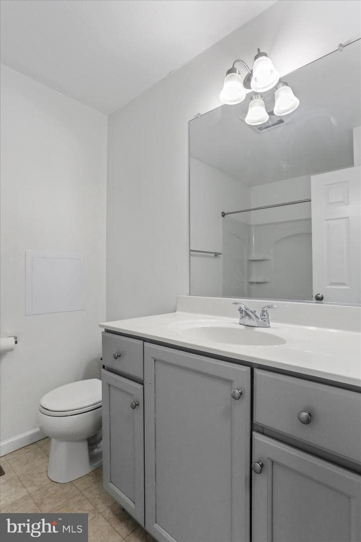 82 Bishop Avenue photo 25