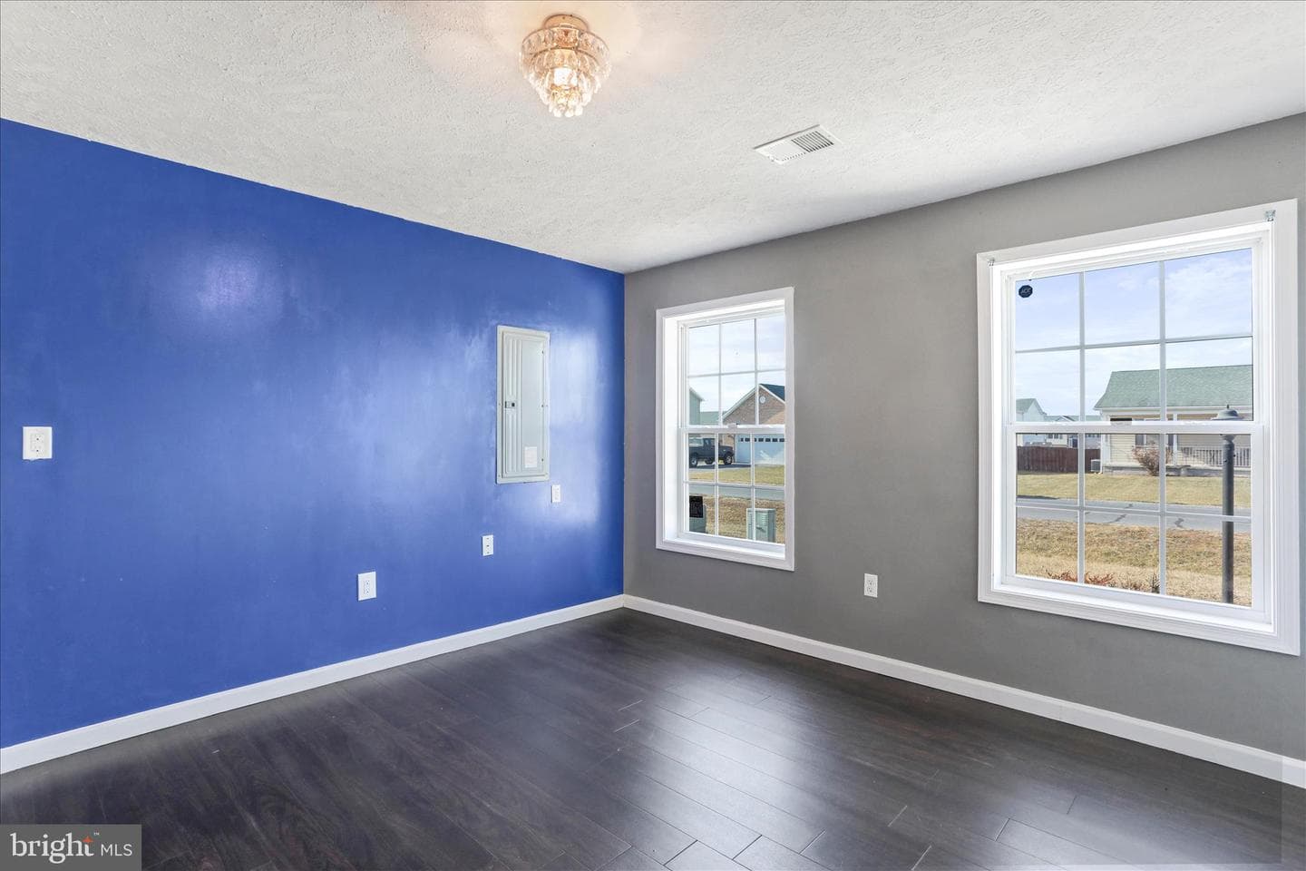82 Bishop Avenue photo 29