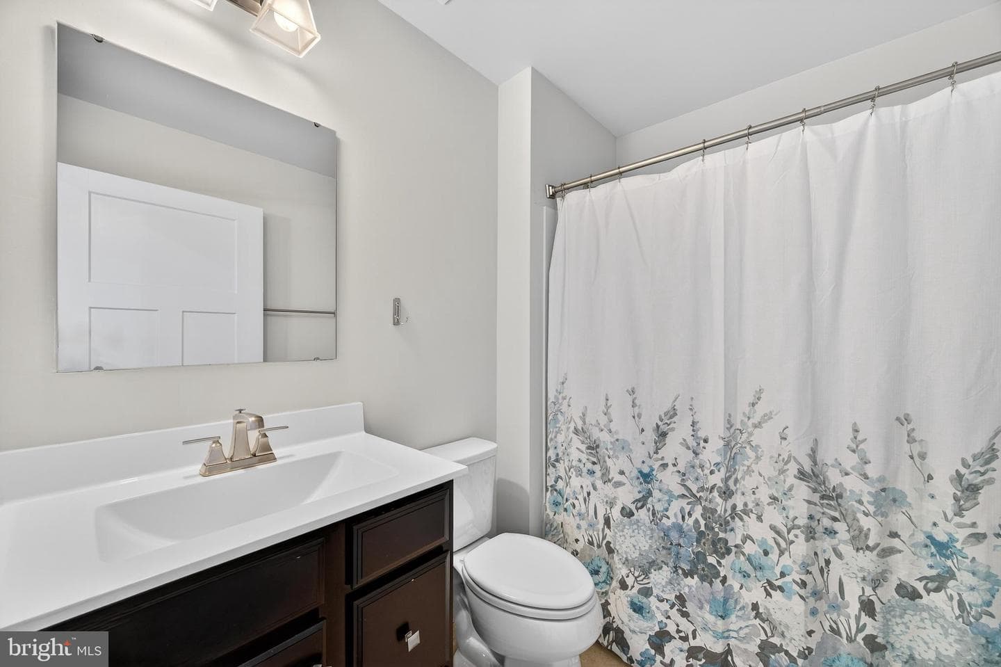 54 Norfolk Lane photo 8