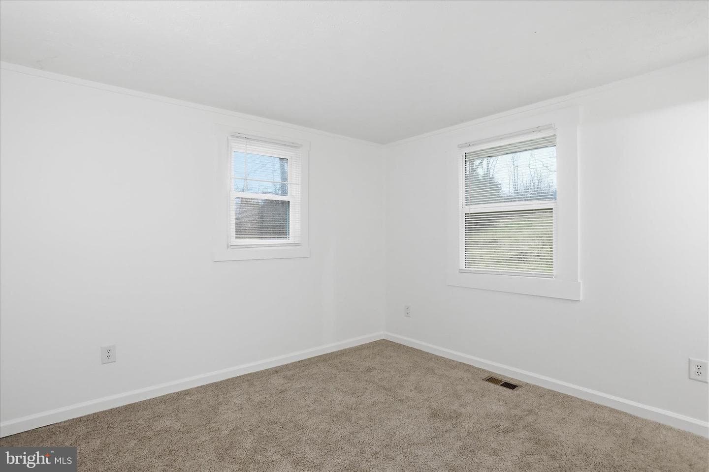 2883 Williamsport Pike photo 20
