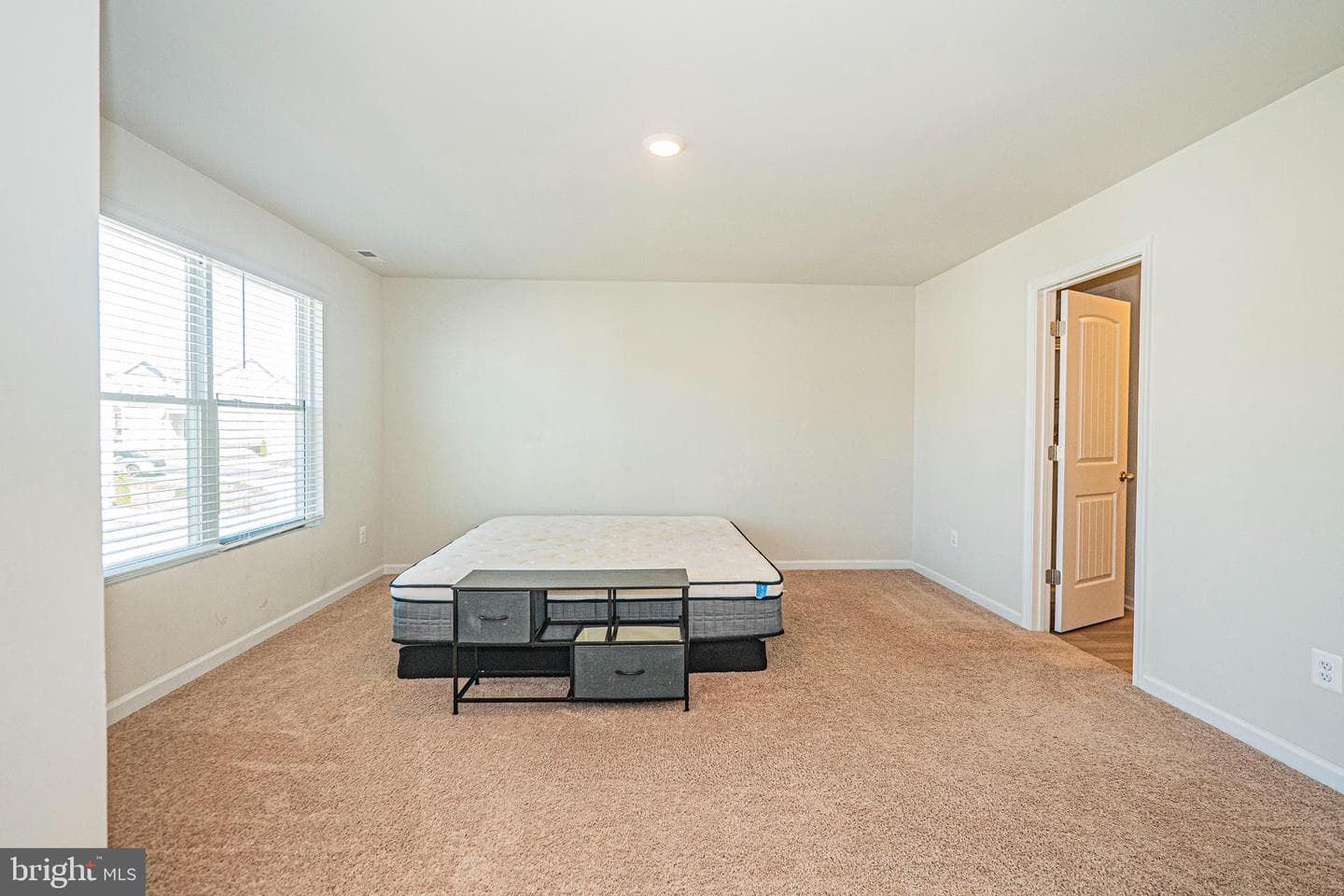 120 Paddington Street photo 15