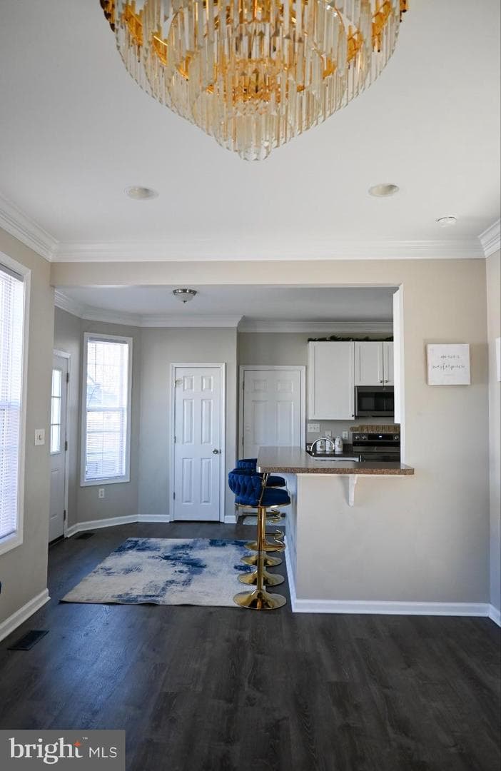 173 Bunting Avenue photo 8