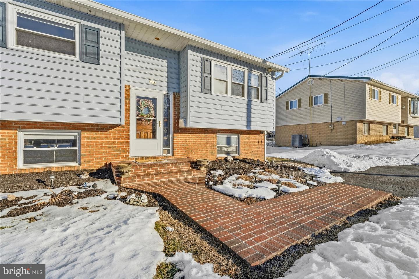 501 Cara Court photo 4