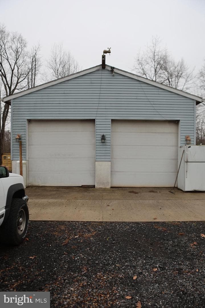 319 Canal Road photo 26