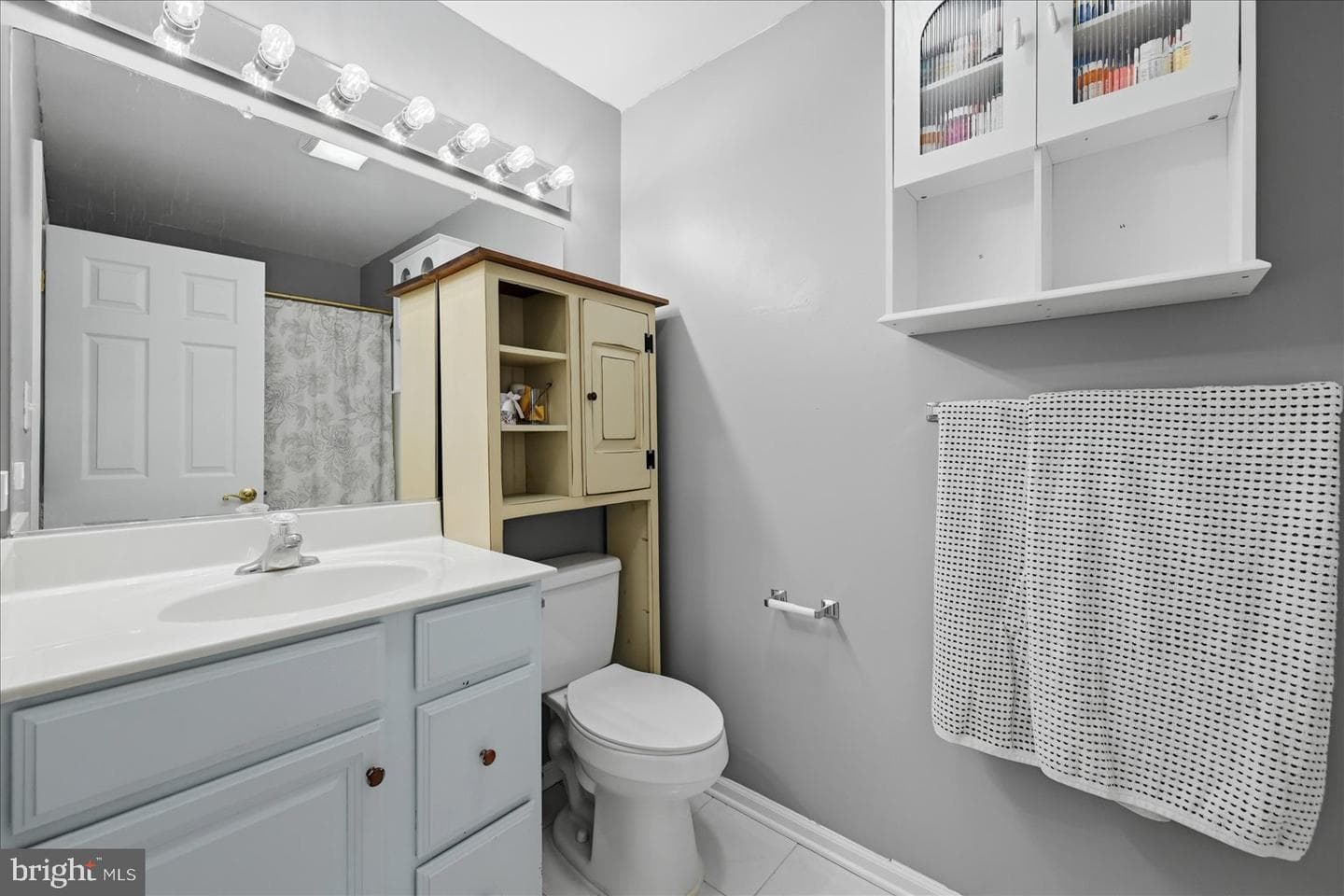 75 Babylonica Court photo 33