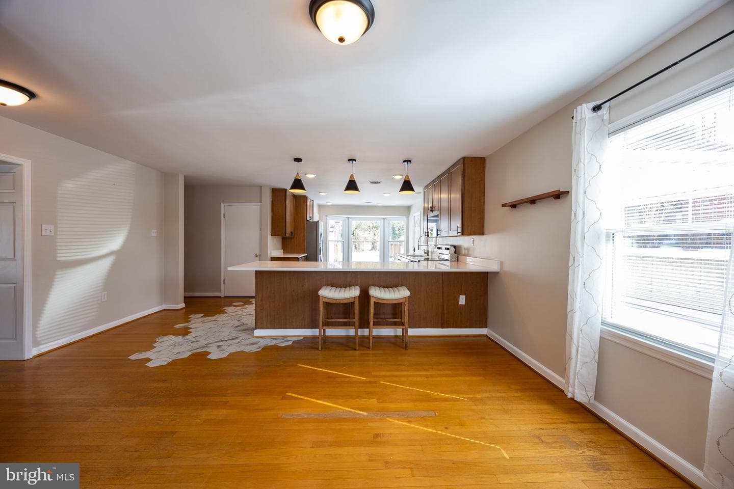 203 N Rosemont Avenue photo 13