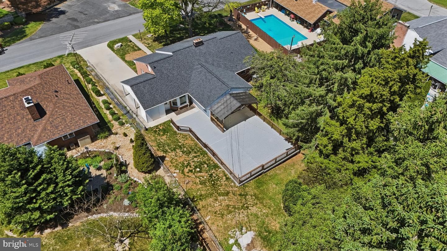 203 N Rosemont Avenue photo 2