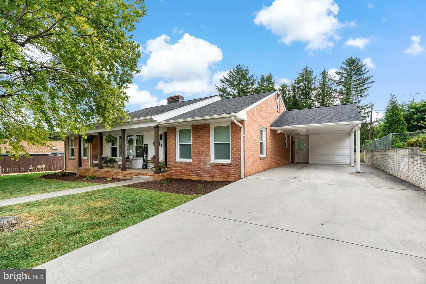 203 N Rosemont Avenue photo 4