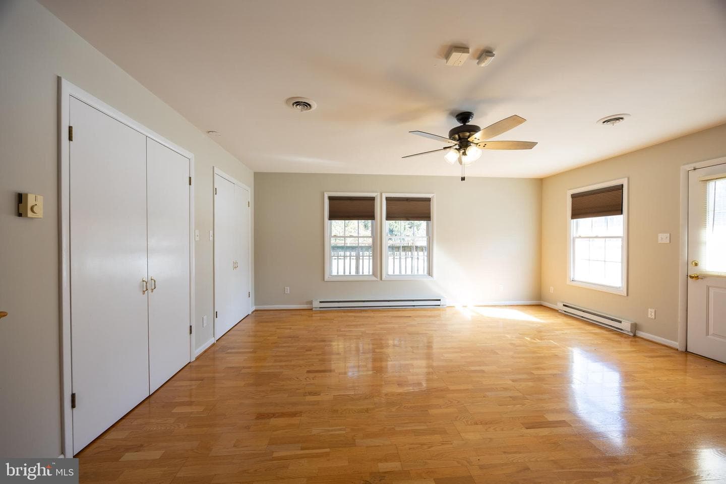203 N Rosemont Avenue photo 43