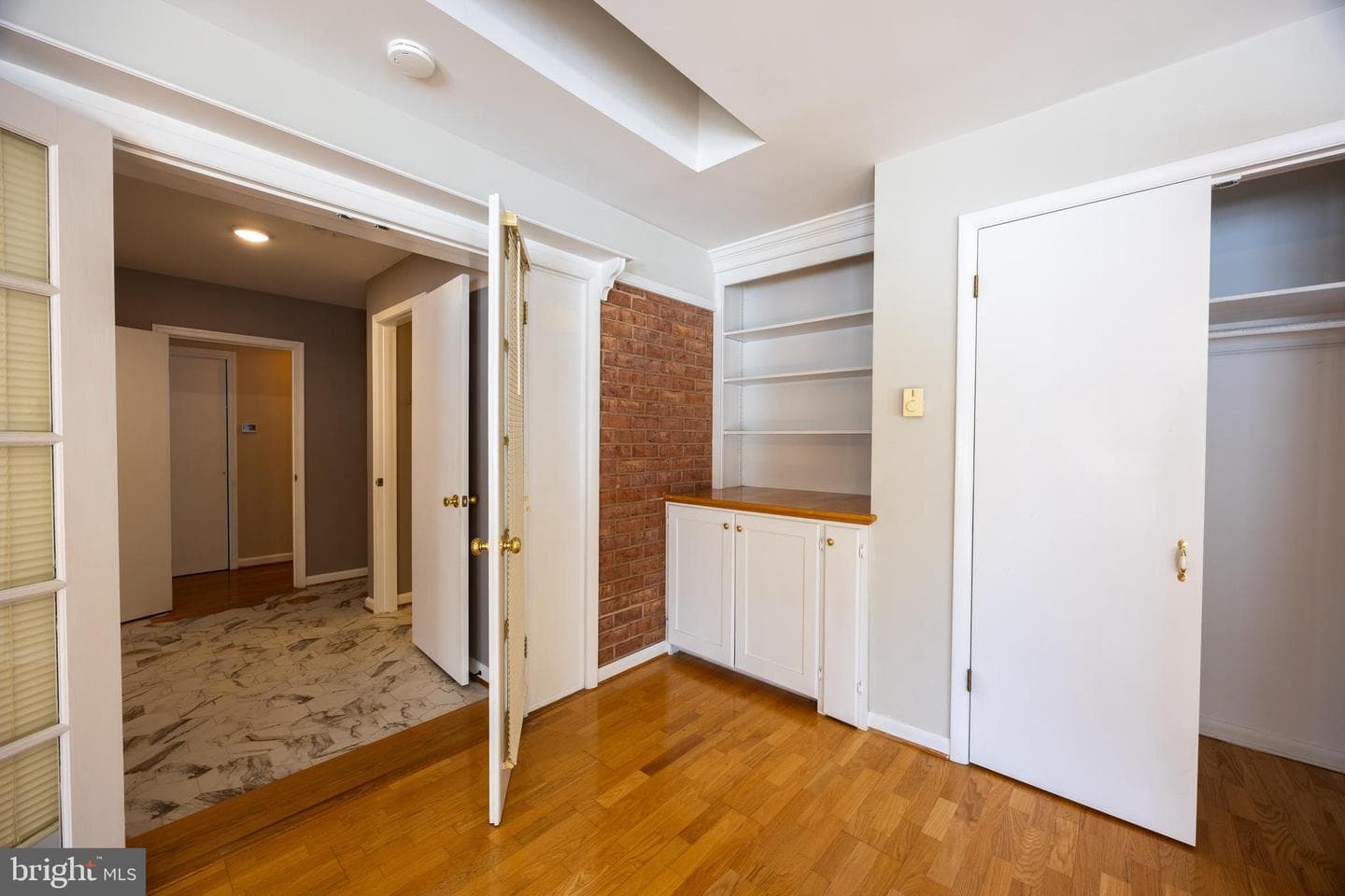 203 N Rosemont Avenue photo 48