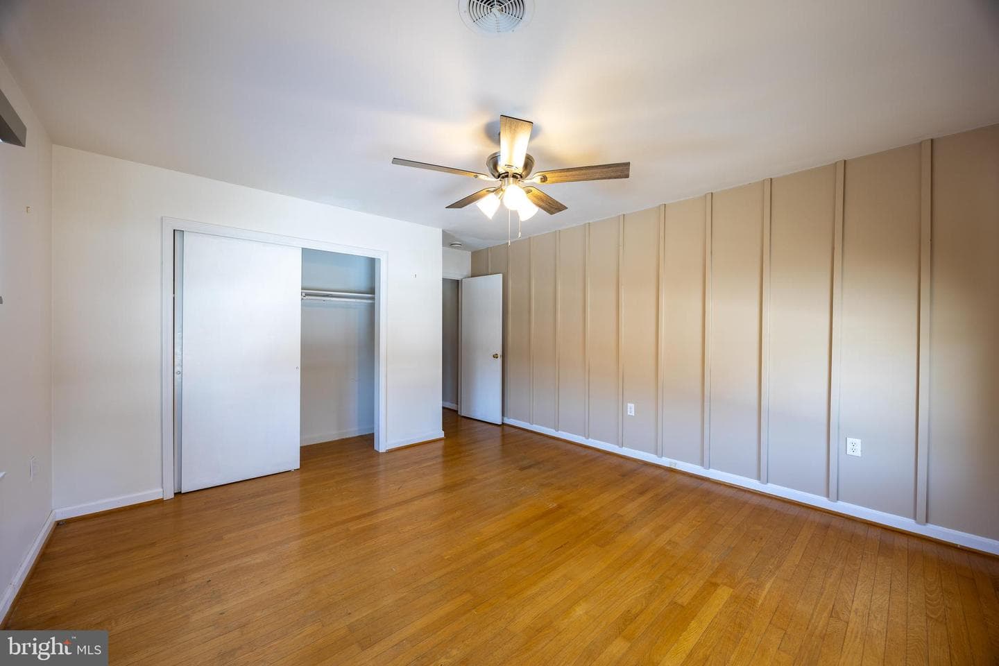 203 N Rosemont Avenue photo 54