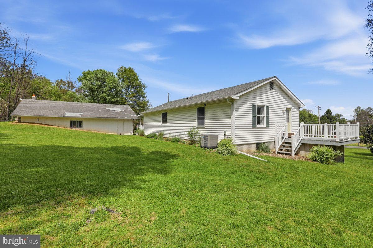 7941 Hedgesville Road photo 43