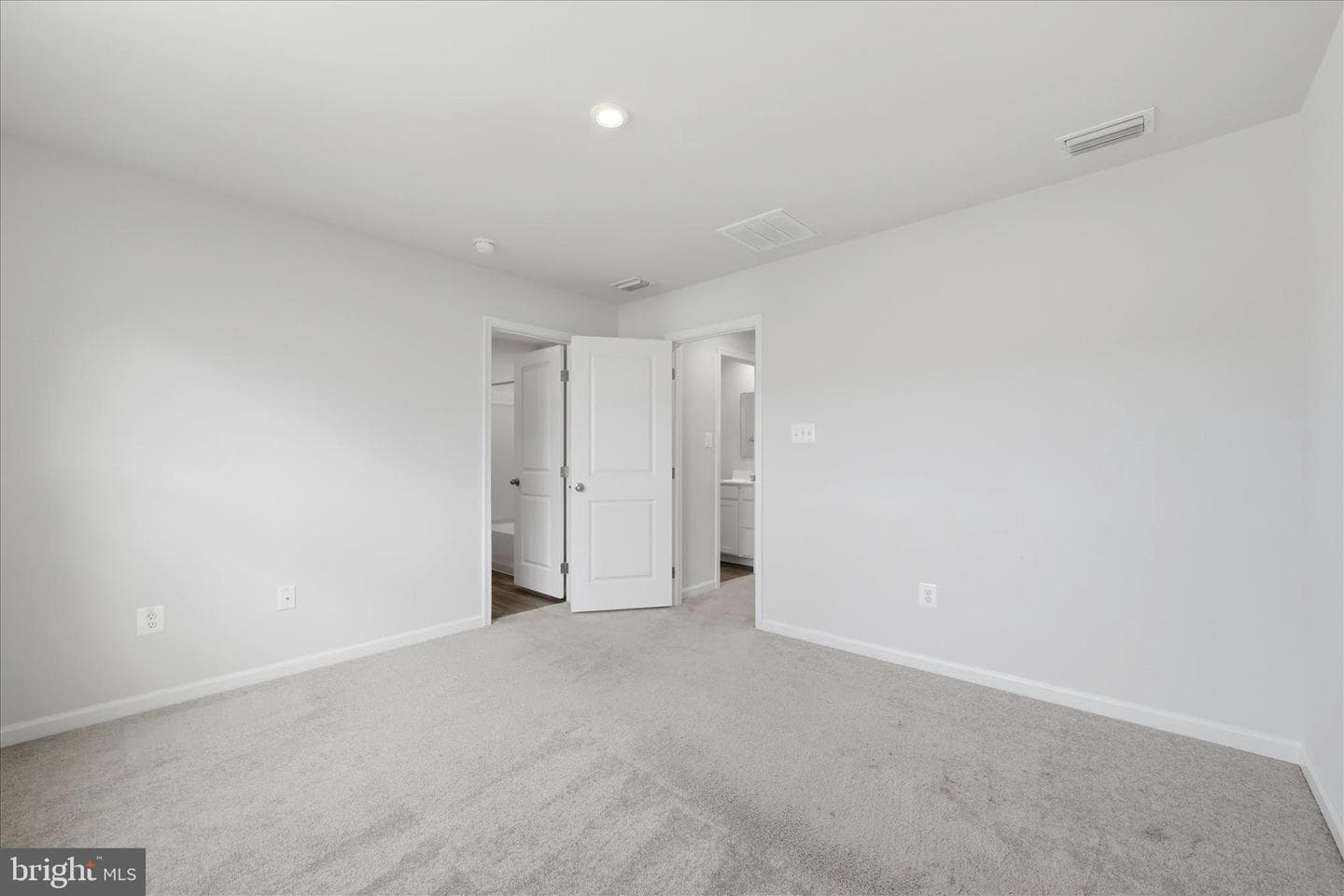 56 Norcross Court photo 17