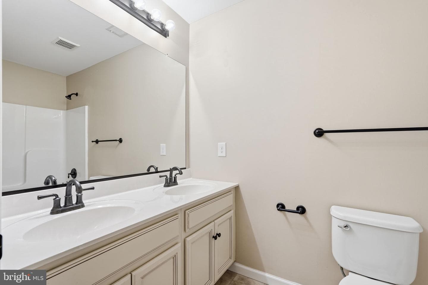 16 Azera Drive photo 25