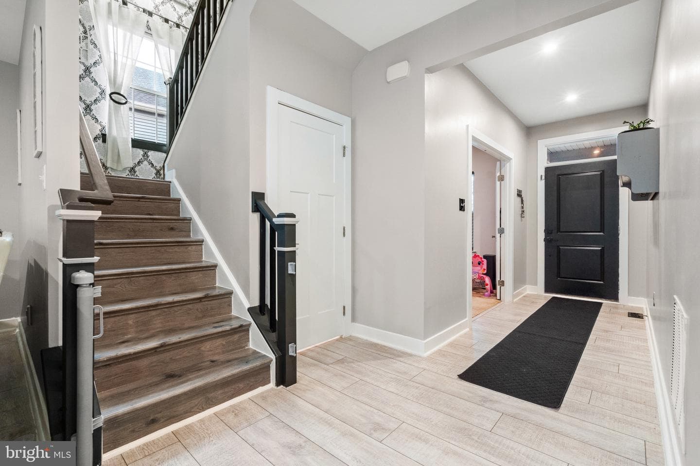 633 Rushbrook Road photo 11