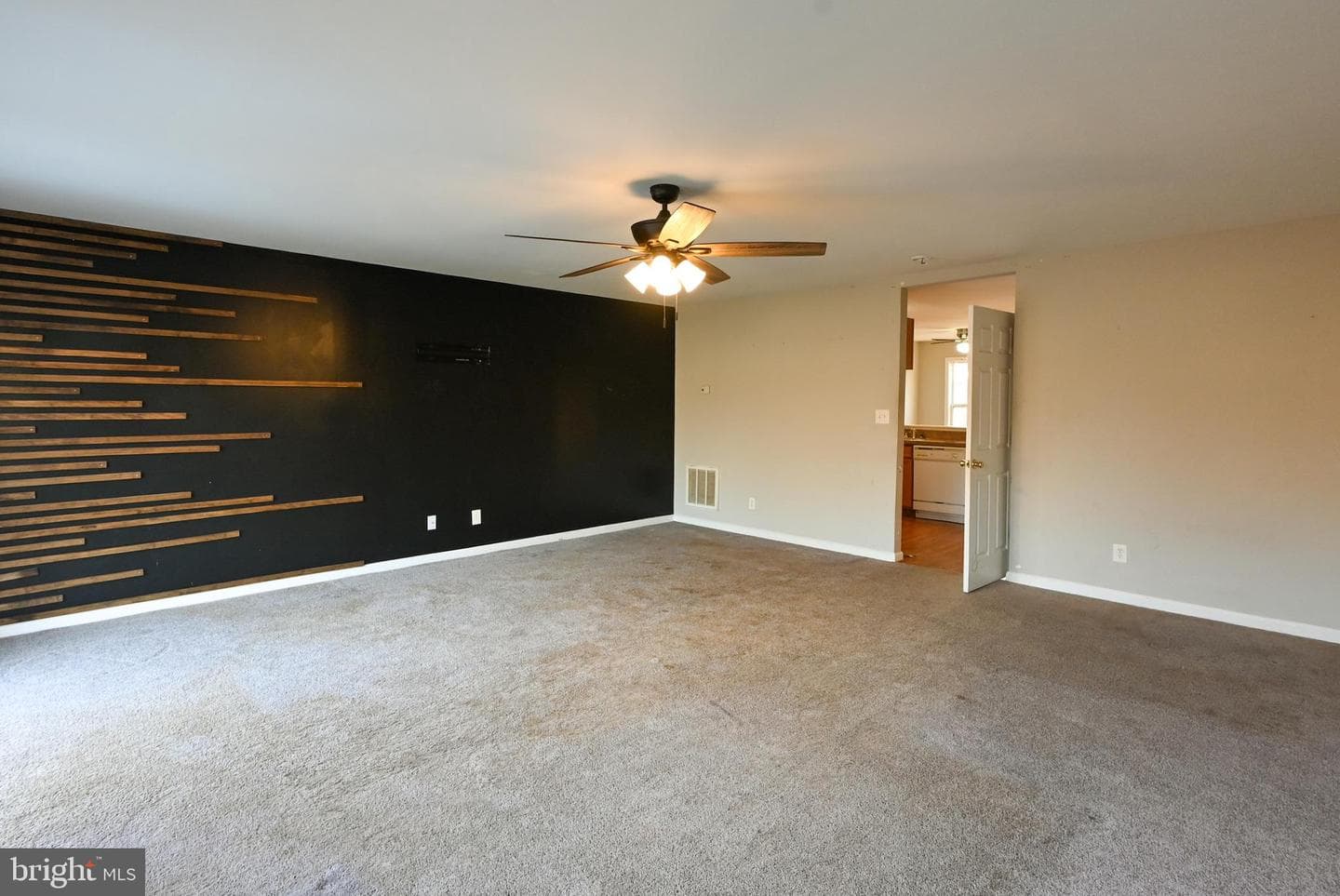 50 Currituck Court photo 11