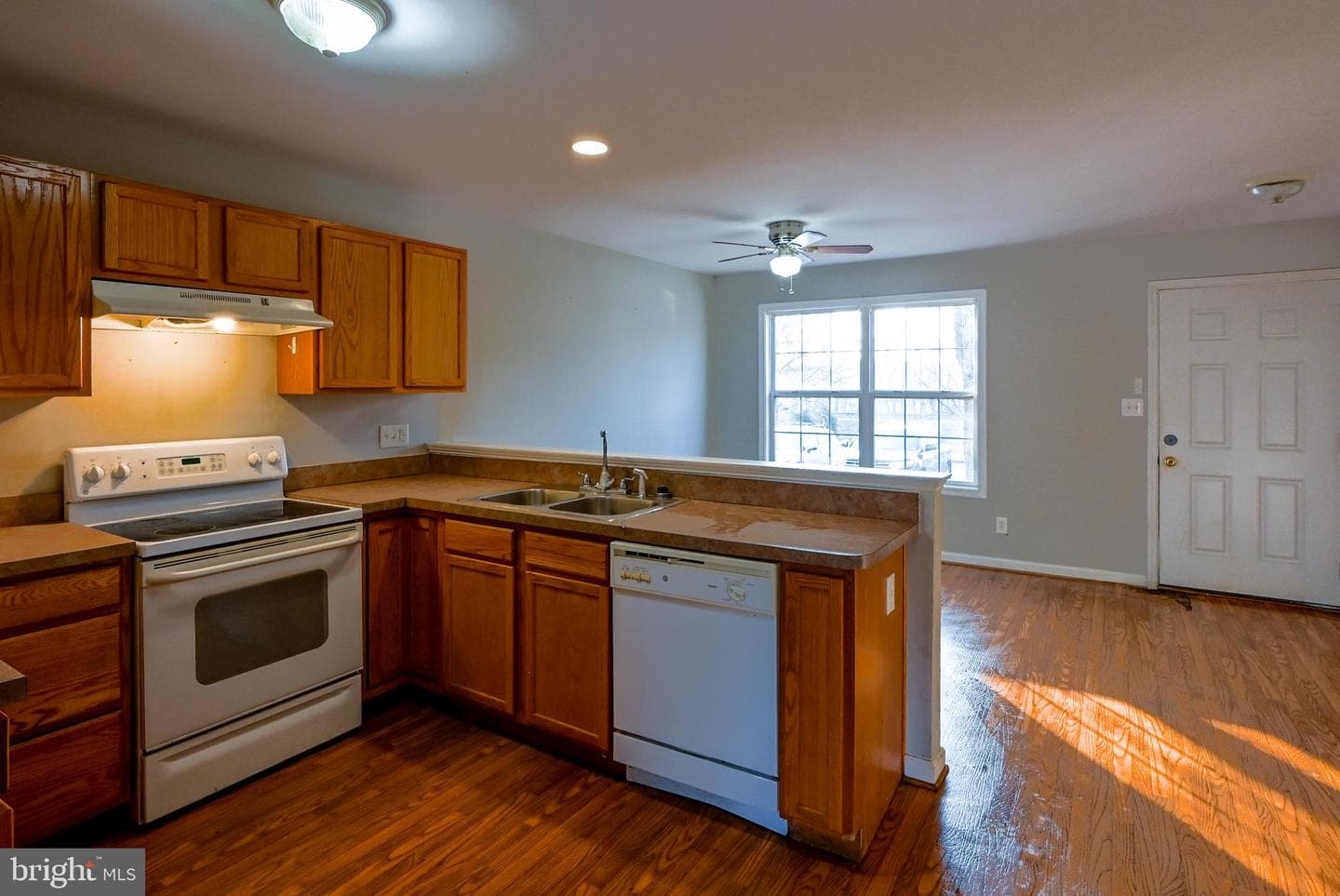 50 Currituck Court photo 8
