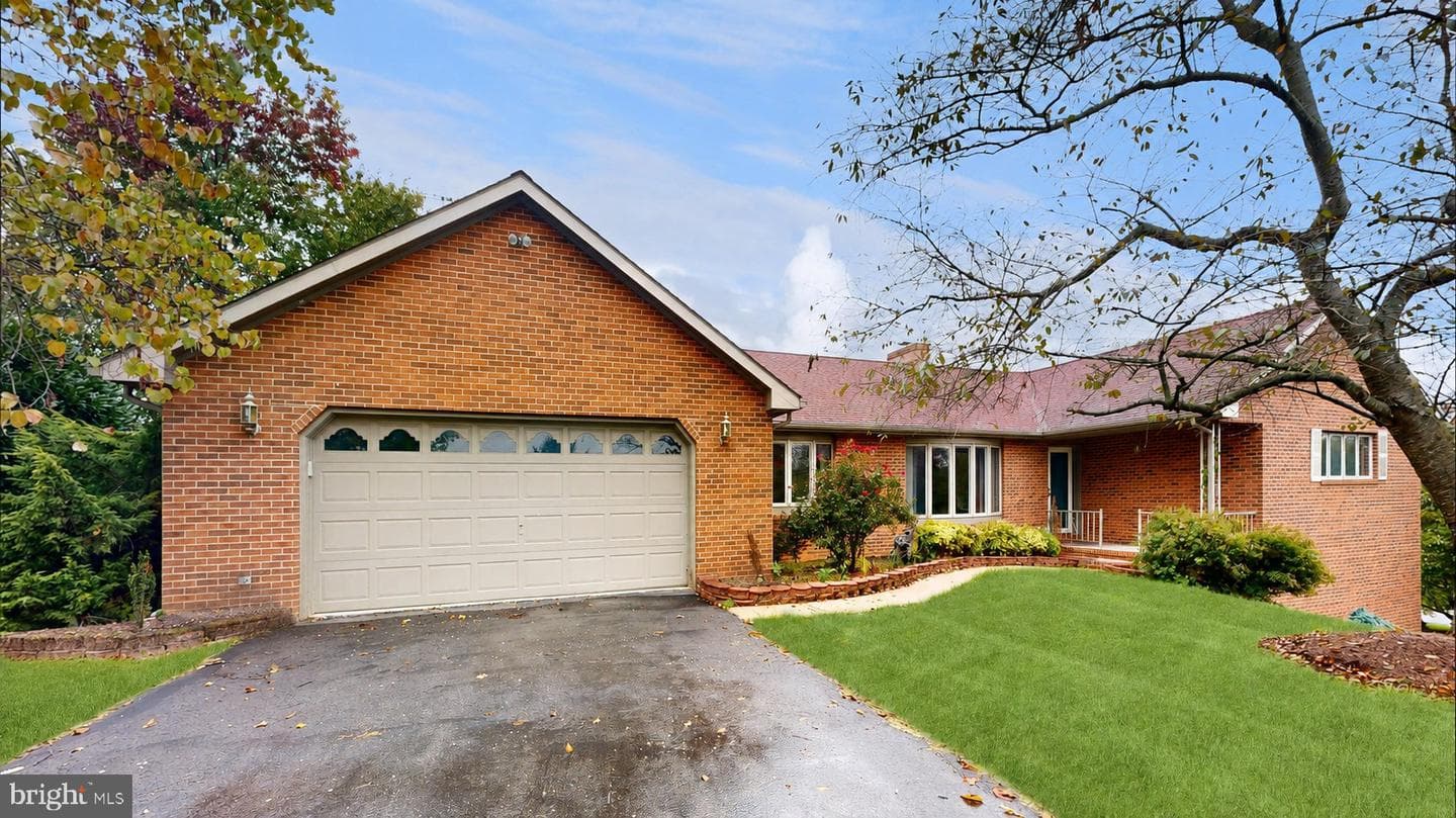 40 Marston Drive, Martinsburg