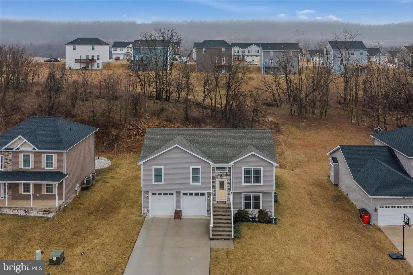 174 Brant Lane photo 2