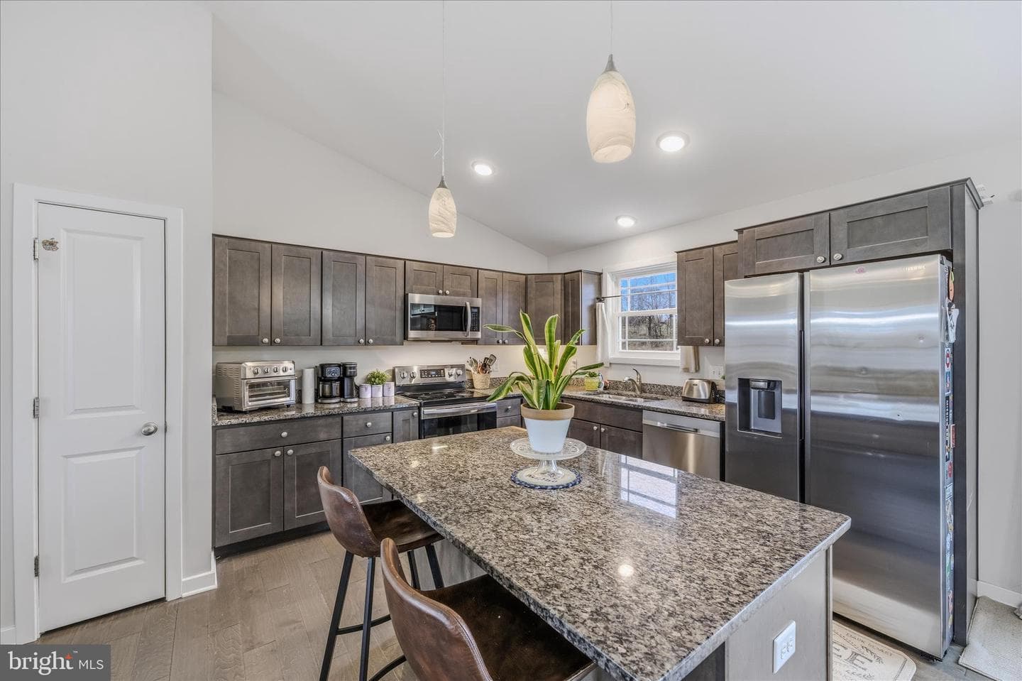 174 Brant Lane photo 5