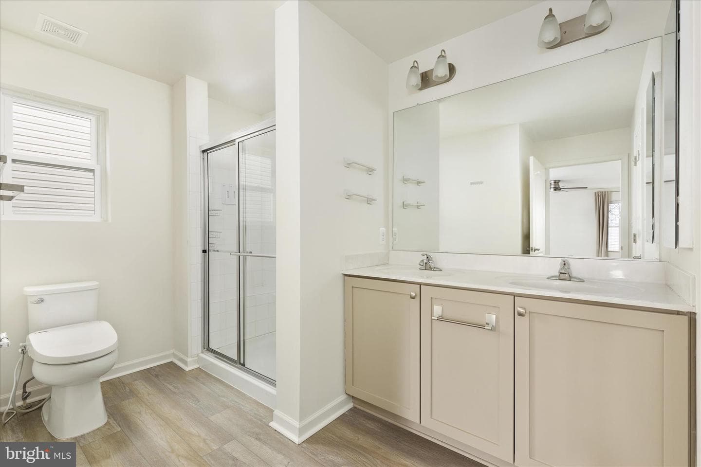 250 Stager Avenue photo 22
